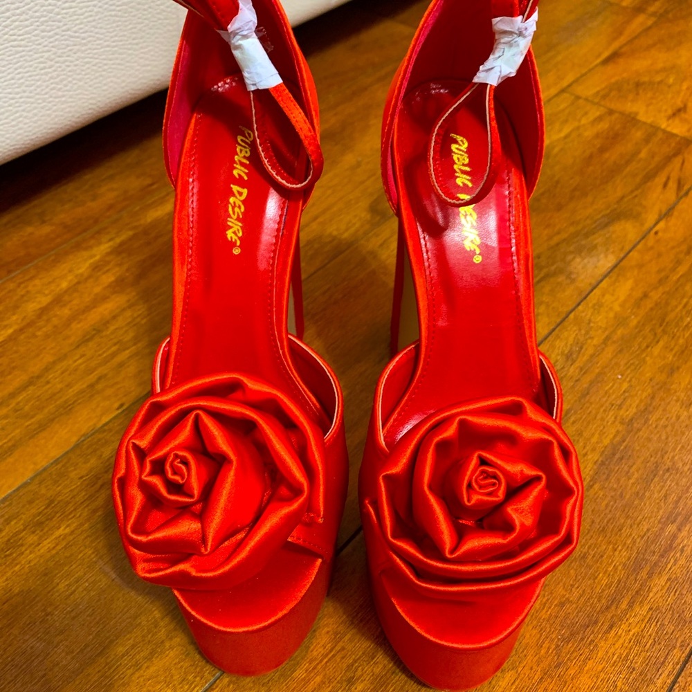Public Desire Giselle Red Satin High Heel Peep Toe Platform Block Heel Size 7